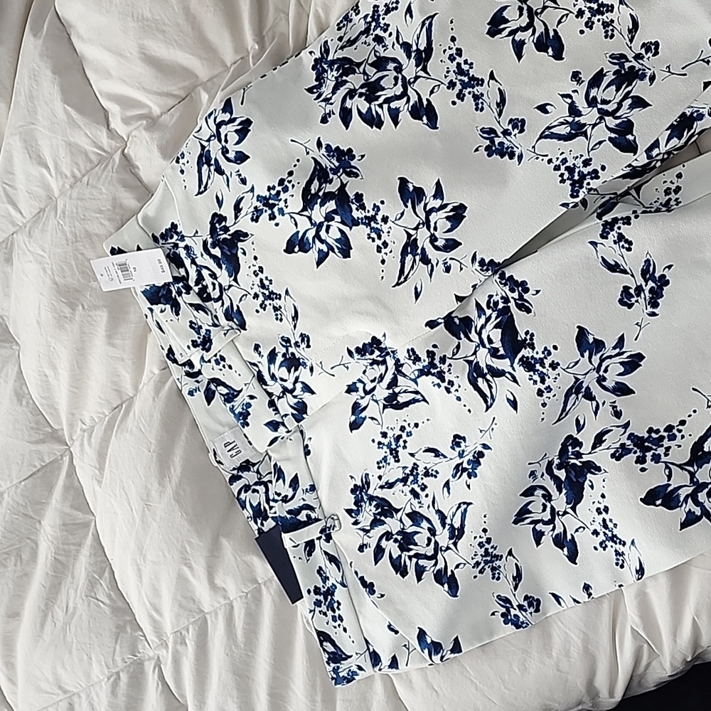 GAP Floral Ankle Pants - White and Blue